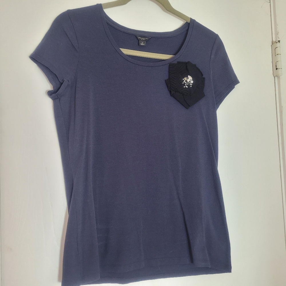 Ann Taylor M Embellished Flower Top